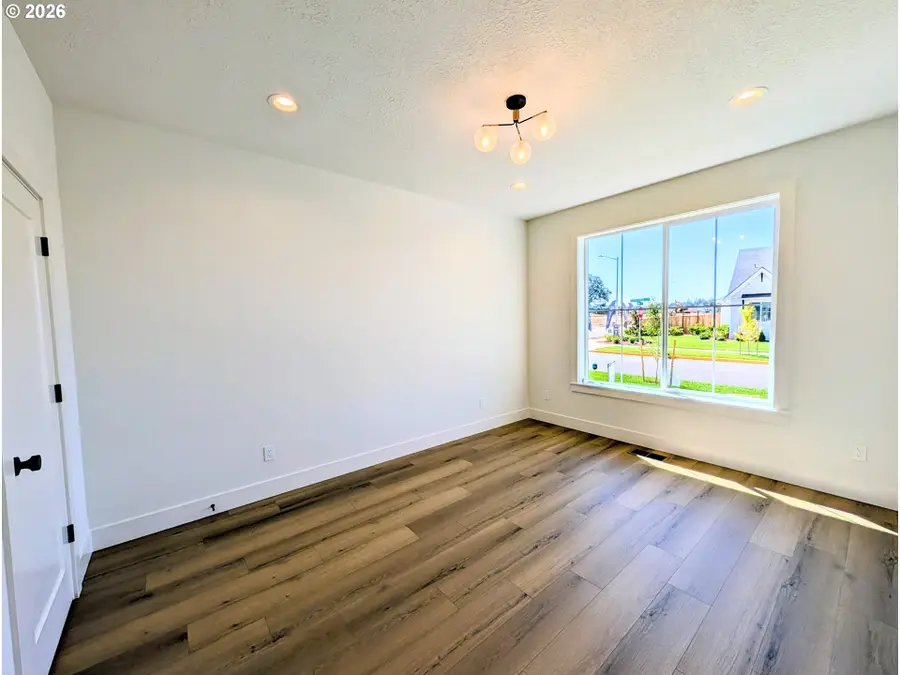 5492 Terra Cotta Se, Salem, OR 97306 - #3