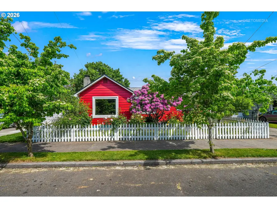 1411 NE Highland St, Portland, OR 97211 - #2