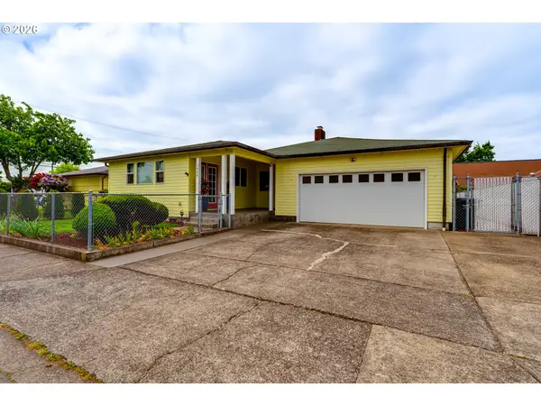 1406 Carter Ln, Springfield, OR 97477
