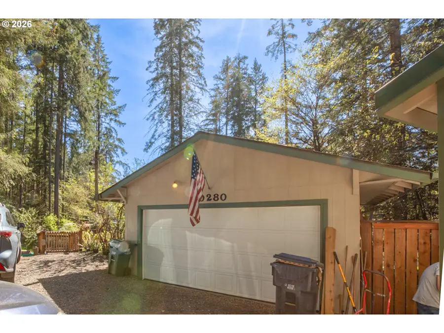 90280 Baker Rd, Elmira, OR 97437 - #2