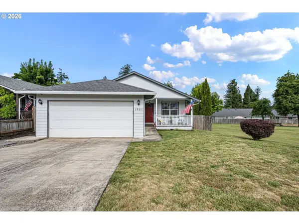 1911 S 8th St, CottageGrove, OR 97424