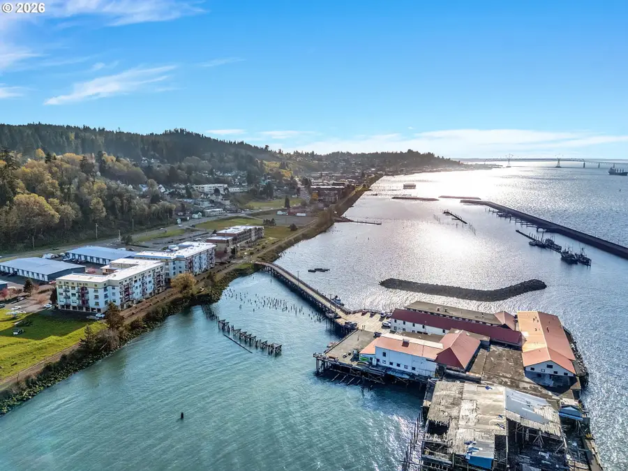 3930 Abbey Ln, Astoria, OR 97103 - #2