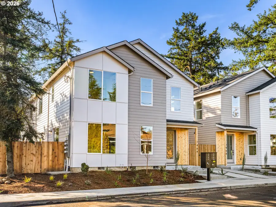 7468 SE Tolman St, Portland, OR 97206 - #2