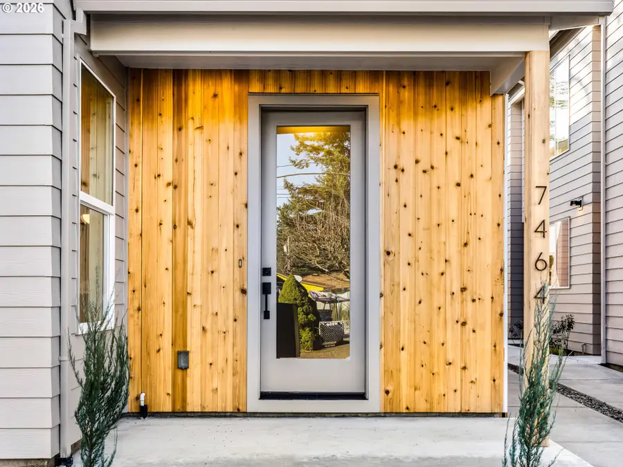 7468 SE Tolman St, Portland, OR 97206 - #3