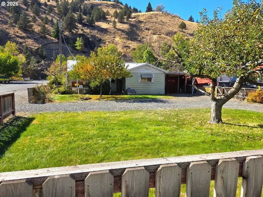 417 S Canyon Blvd, John Day, OR 97845 - #2