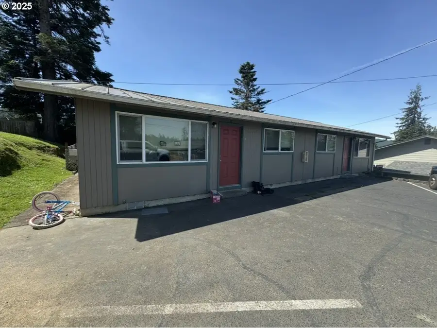 1844 1861 View St, Myrtle Point, OR 97458 - Image #2