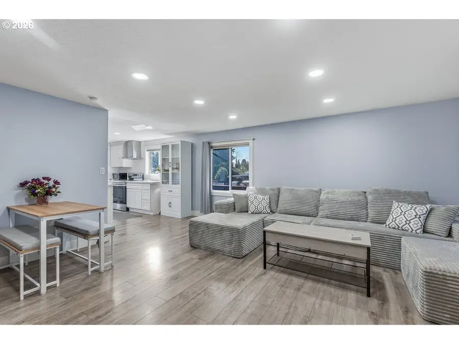 622 SE 111th Ave, Portland, OR 97216 - #3