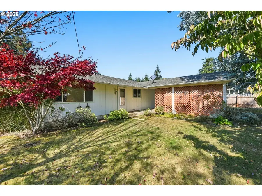 1515 N Elliott St, Coquille, OR 97423 - #2