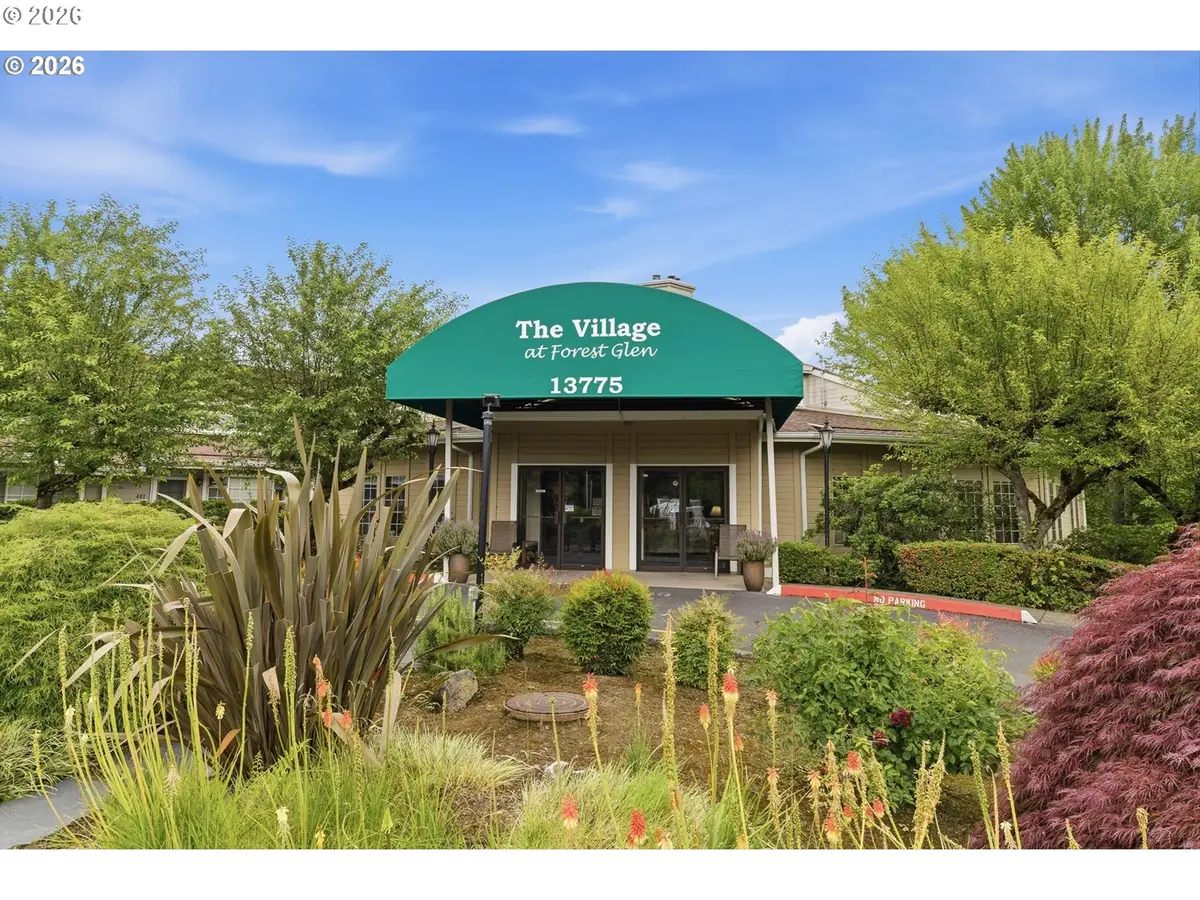 13775 SW Scholls Ferry Rd #305, Portland, OR 97221 - #1