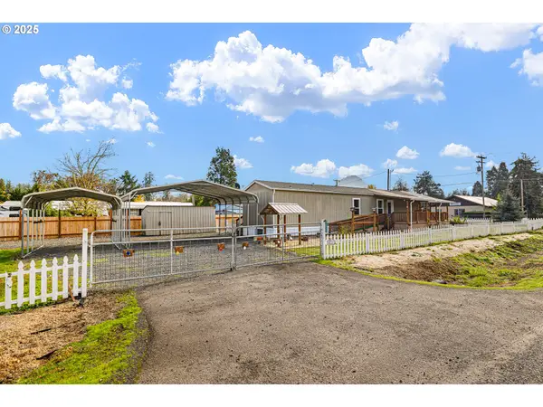 82849 Minnick Rd, Dexter, OR 97431