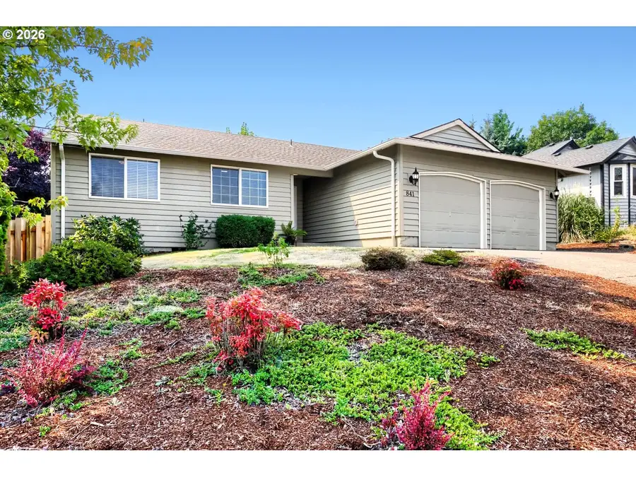 841 12th St, Lafayette, OR 97127 - #2