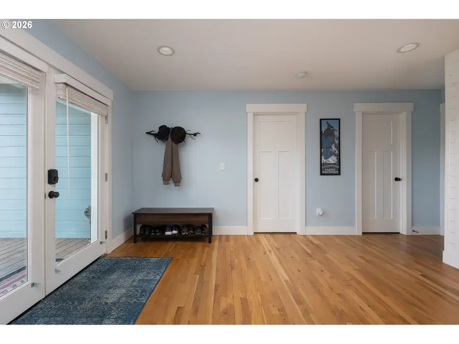 2160 SW Coast Ave, Lincoln City, OR 97367 - #2