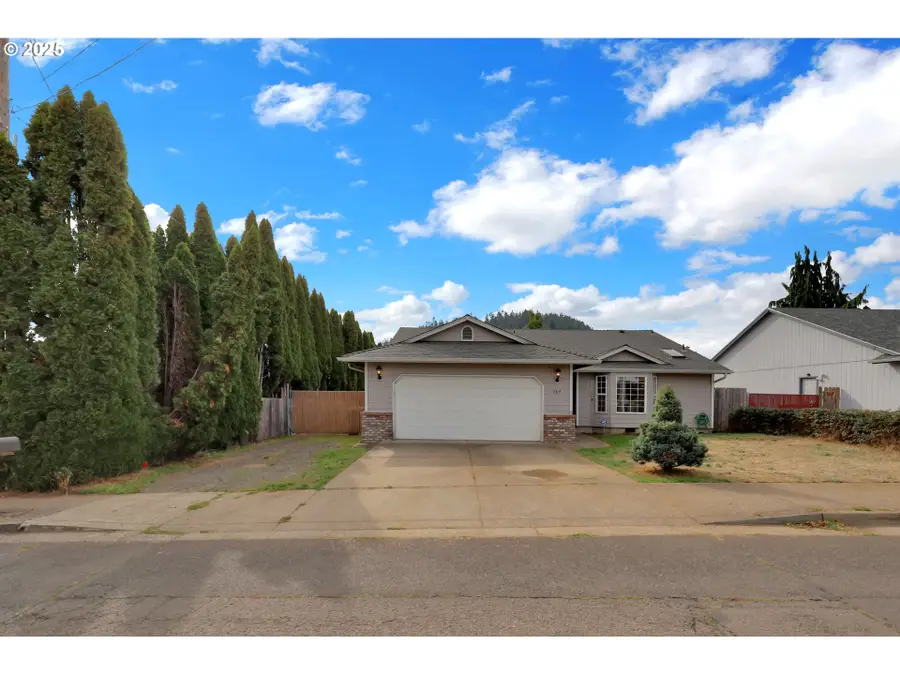 589 Mary Neal Ln, Creswell, OR 97426 - Image #2