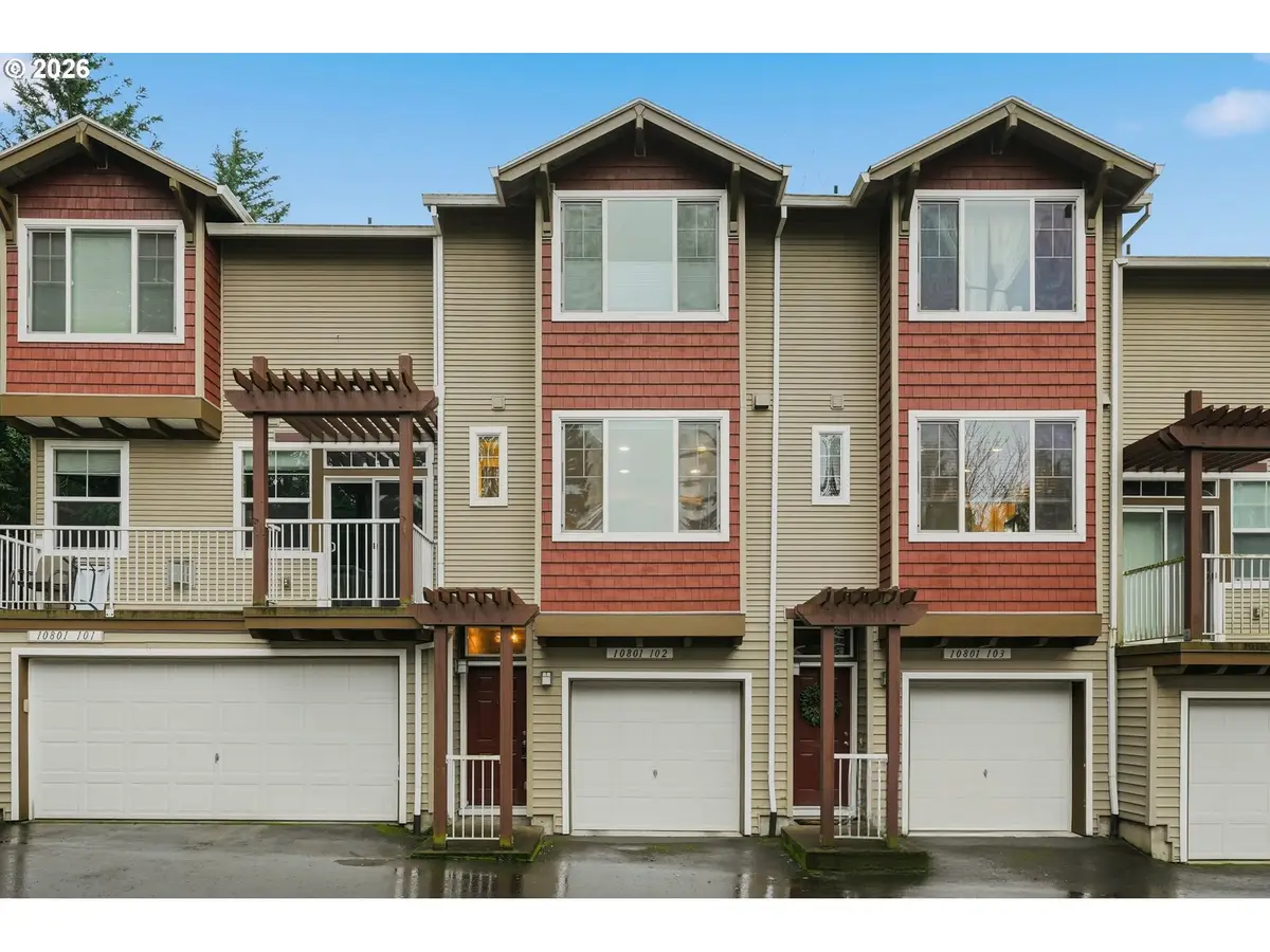10801 SW Canterbury Ln #102, Tigard, OR 97224 - Image #1