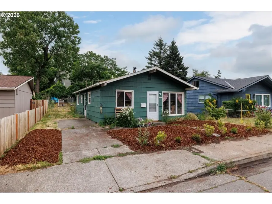 10021 SE Harold St, Portland, OR 97266 - #2