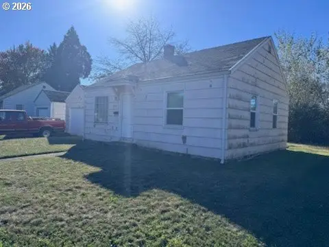 1807 NE Walnut Ave, Wood Village, OR 97060 - #2