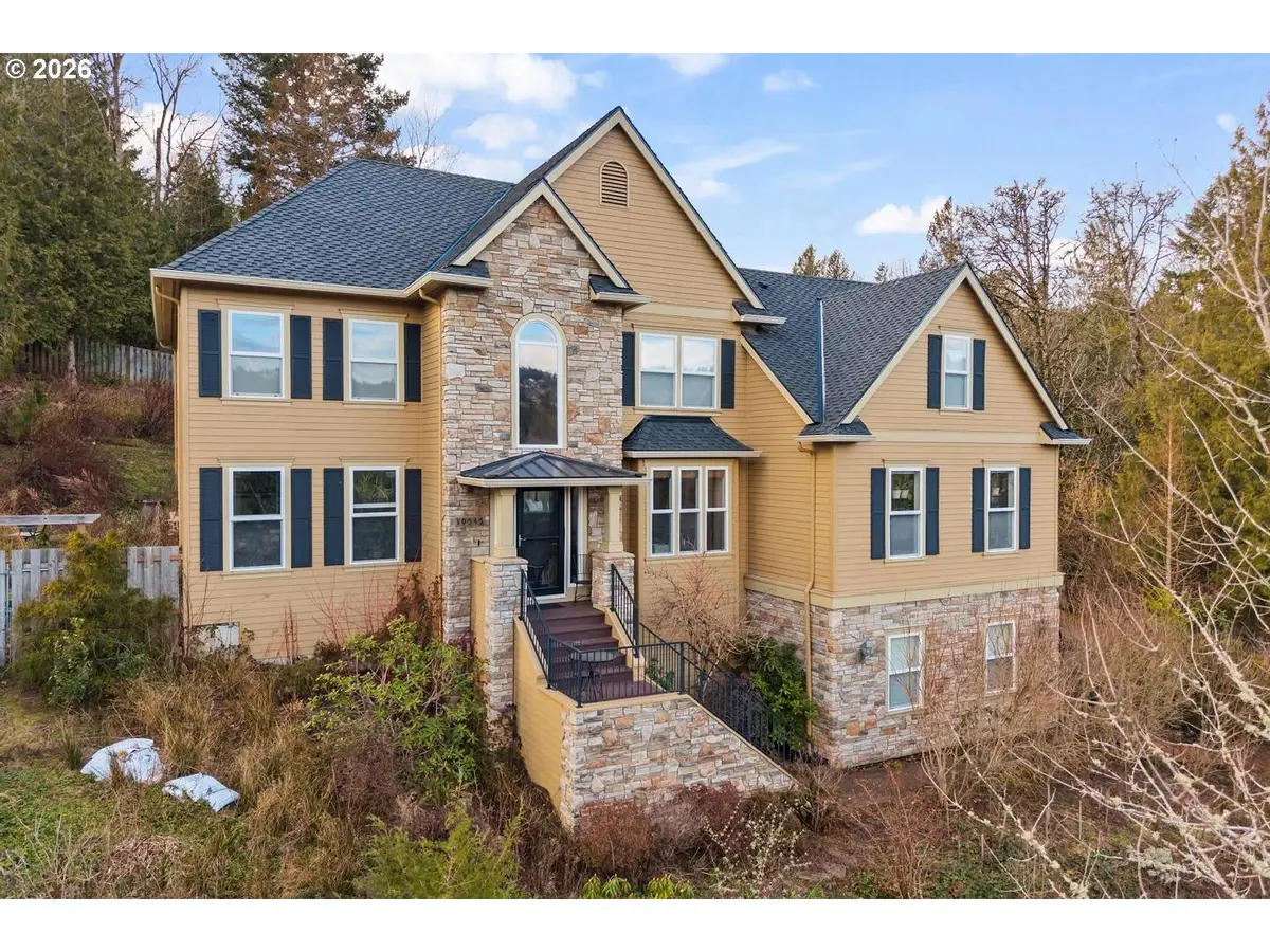 10545 NW La Cassel Crest Ln, Portland, OR 97229 - Image #1