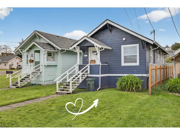 857 S 2nd St, CoosBay, OR 97420