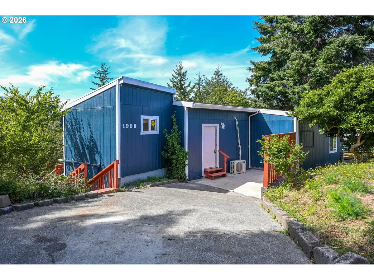 63474 3rd Rd, Bunker Hill, OR 97420 - #1