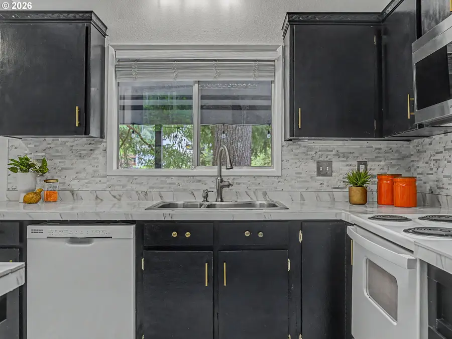 1065 NE Hill Way, Estacada, OR 97023 - #3