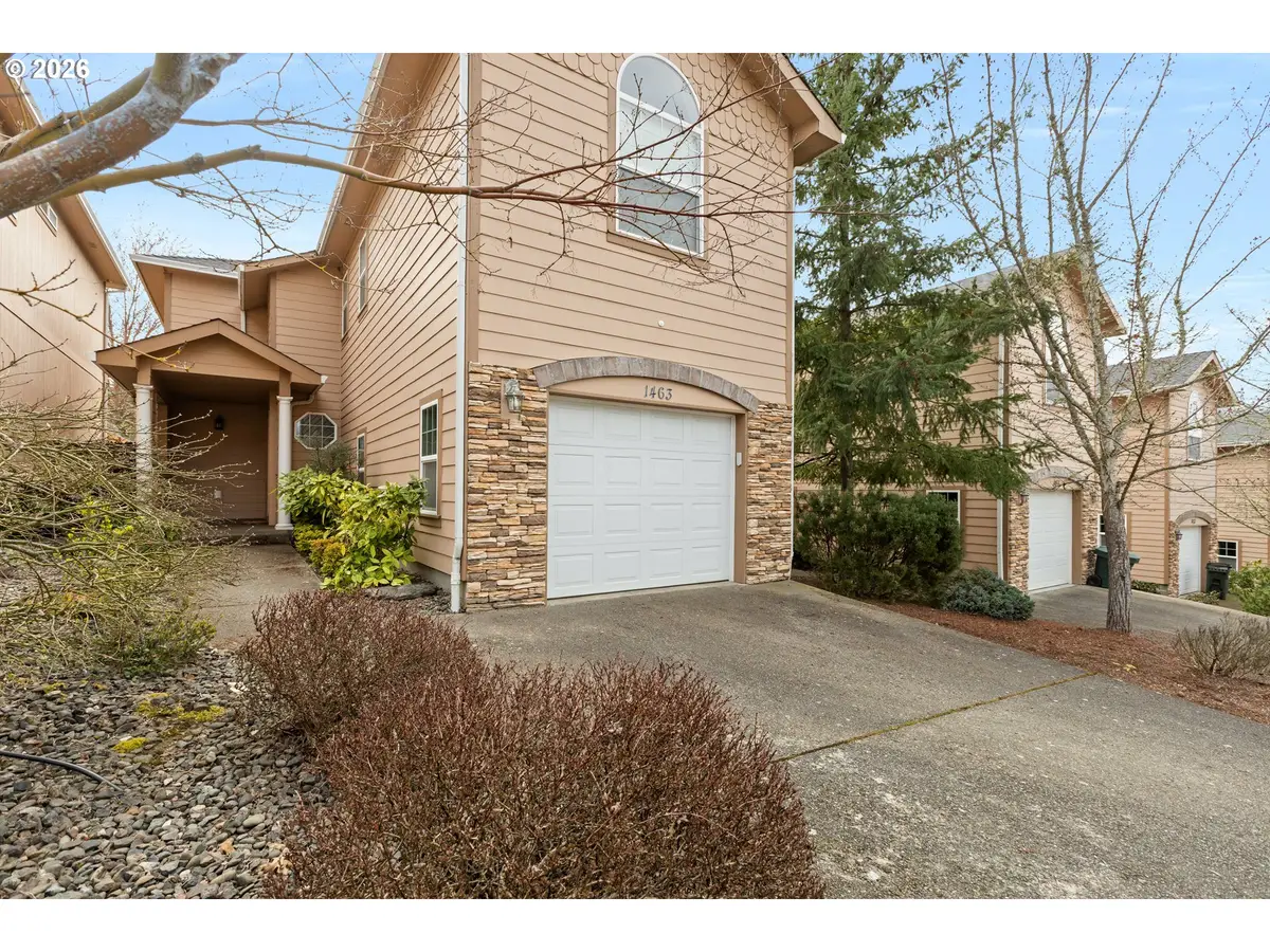 1463 Four Seasons Dr, Roseburg, OR 97470 - #1