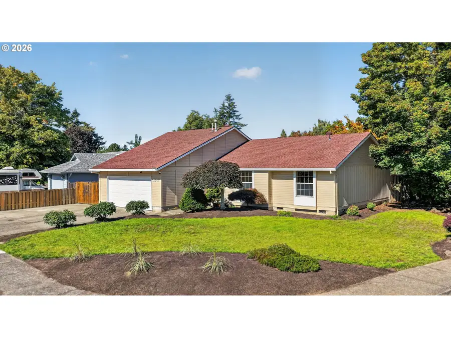 1561 SE Anthony St, Hillsboro, OR 97123 - #3