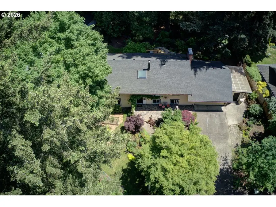 18978 SW Arrowwood Ave, Northwest Clackamas, OR 97035 - #2