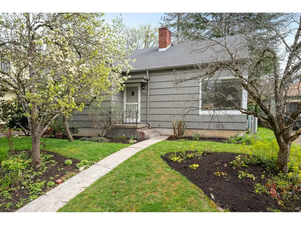 2045 Kincaid St, Eugene, OR 97405 - #1