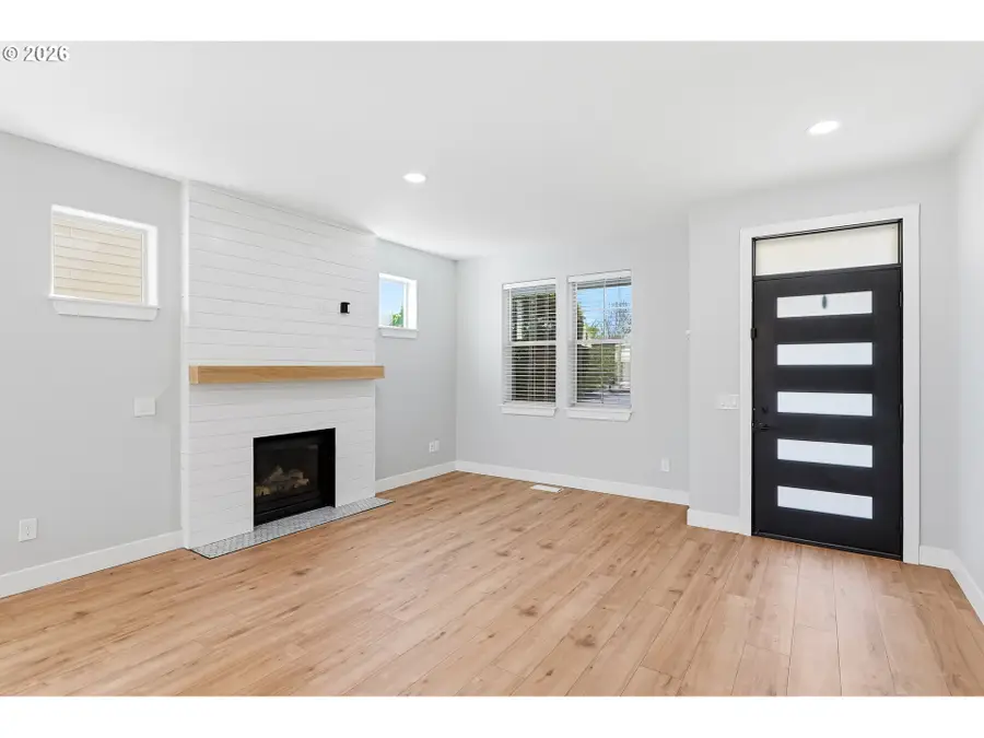 19280 Friars Ln, Oregon City, OR 97045 - #2