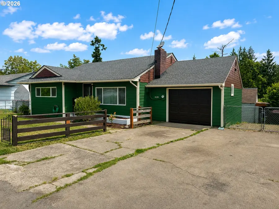 500 N 12th Ave, Kelso, WA 98626 - #2