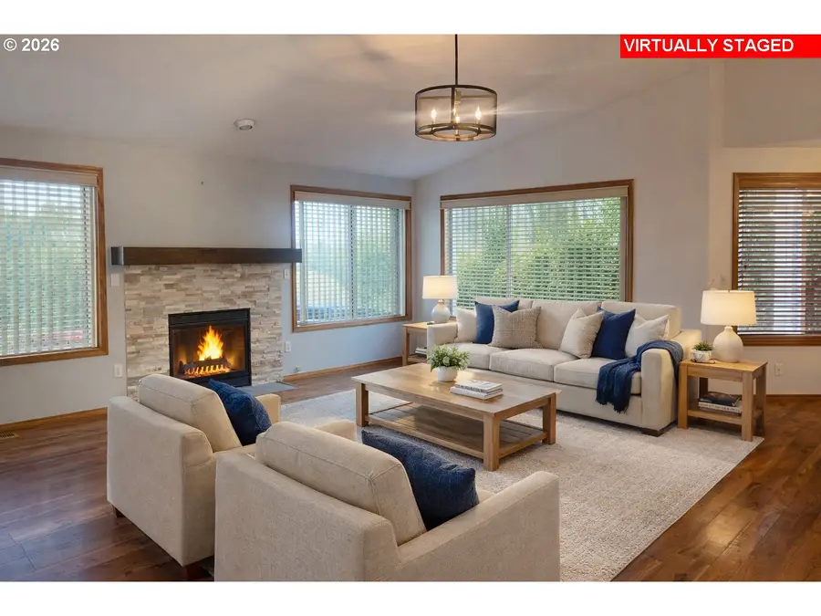 1241 E Southview Heights Dr, La Center, WA 98629 - #3