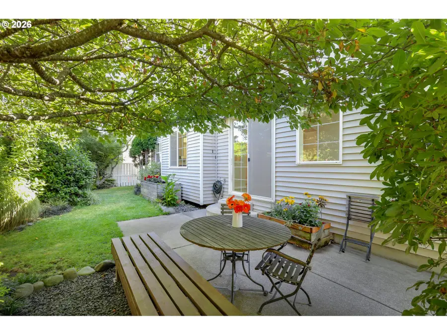 482 Covey Ln, Eugene, OR 97401 - #2