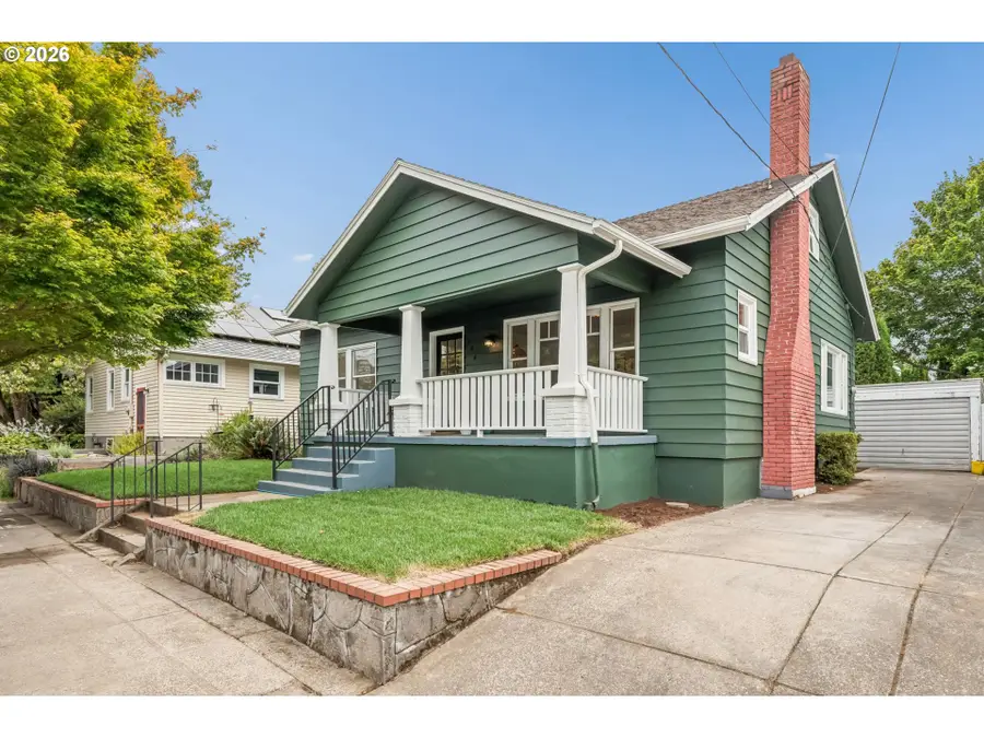 326 NE 26th Ave, Portland, OR 97232 - #2