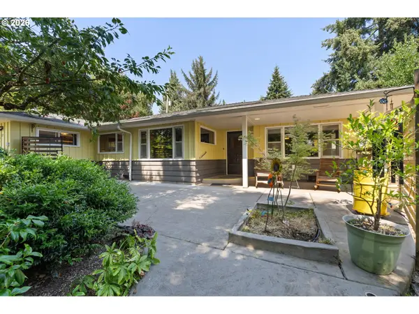 1175 Lake Park Dr, Eugene, OR 97404