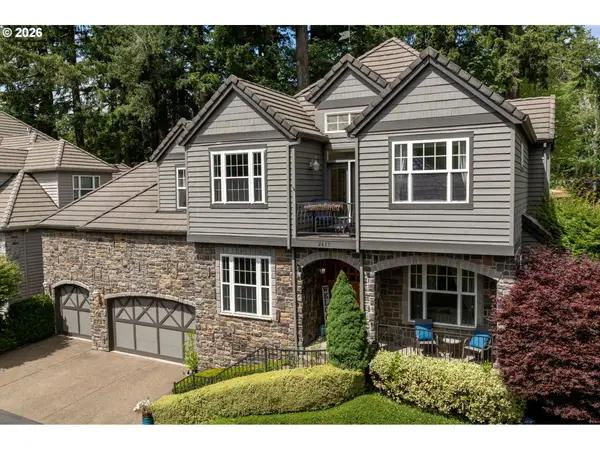 2613 Beacon Hill Dr, WestLinn, OR 97068