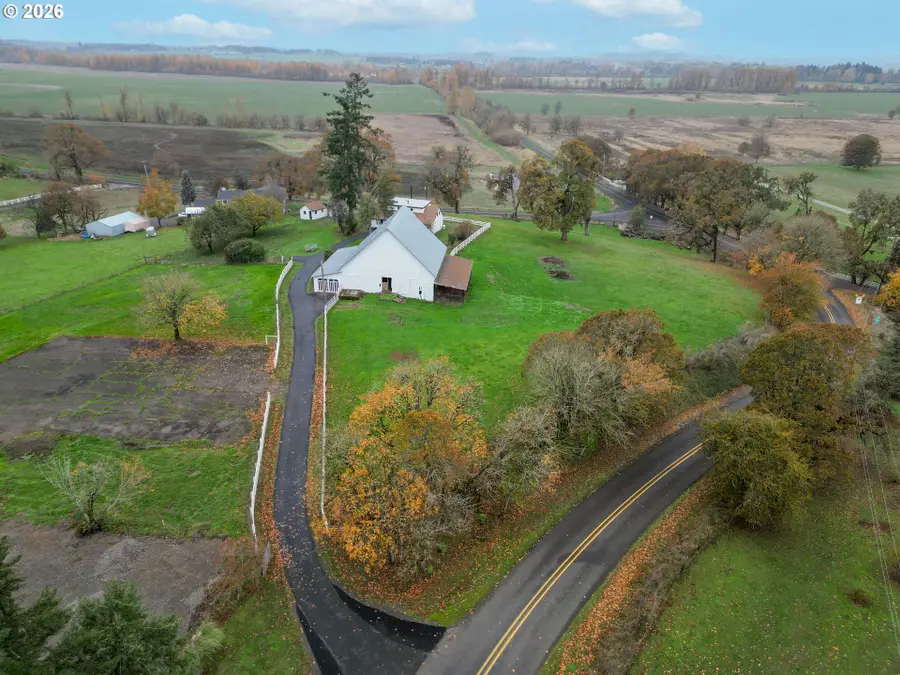 365 Lookout Ln Se, Jefferson, OR 97352 - #3