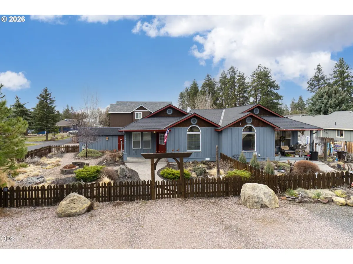 747 E Black Butte Ave, Sisters, OR 97759 - #1