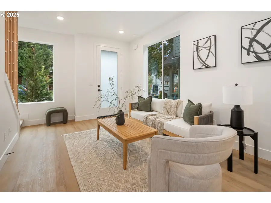 4031 SE Tibbetts St, Portland, OR 97202 - Image #3