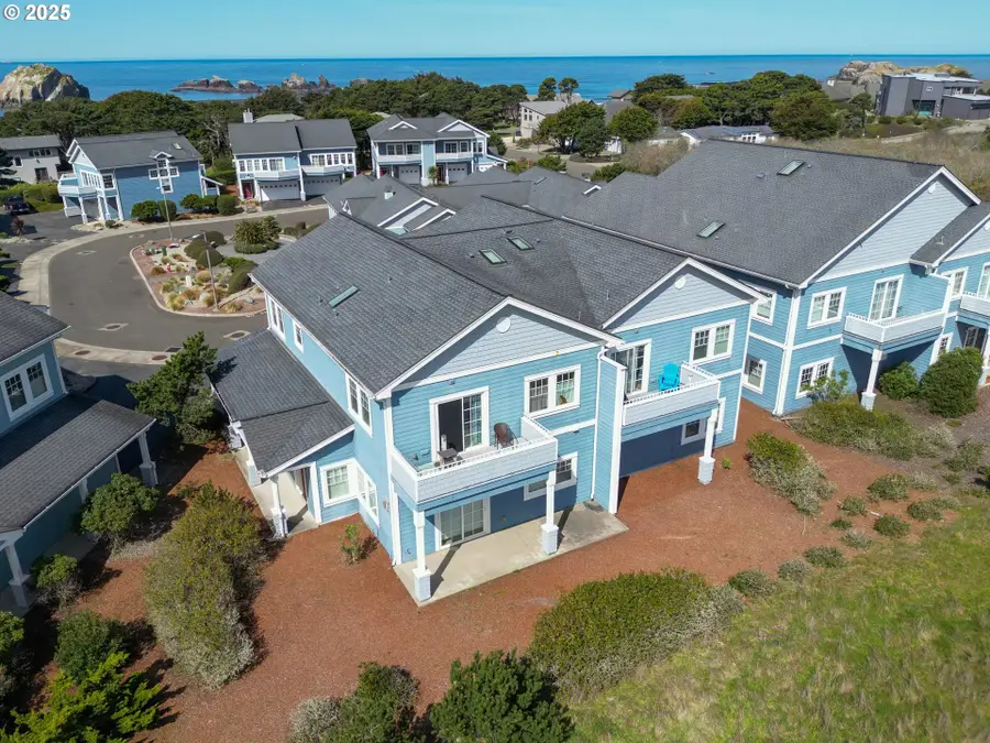 1327 Village Loop, Bandon, OR 97411 - Image #2