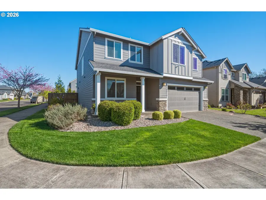 2212 SE 12th Ave, Canby, OR 97013 - #2