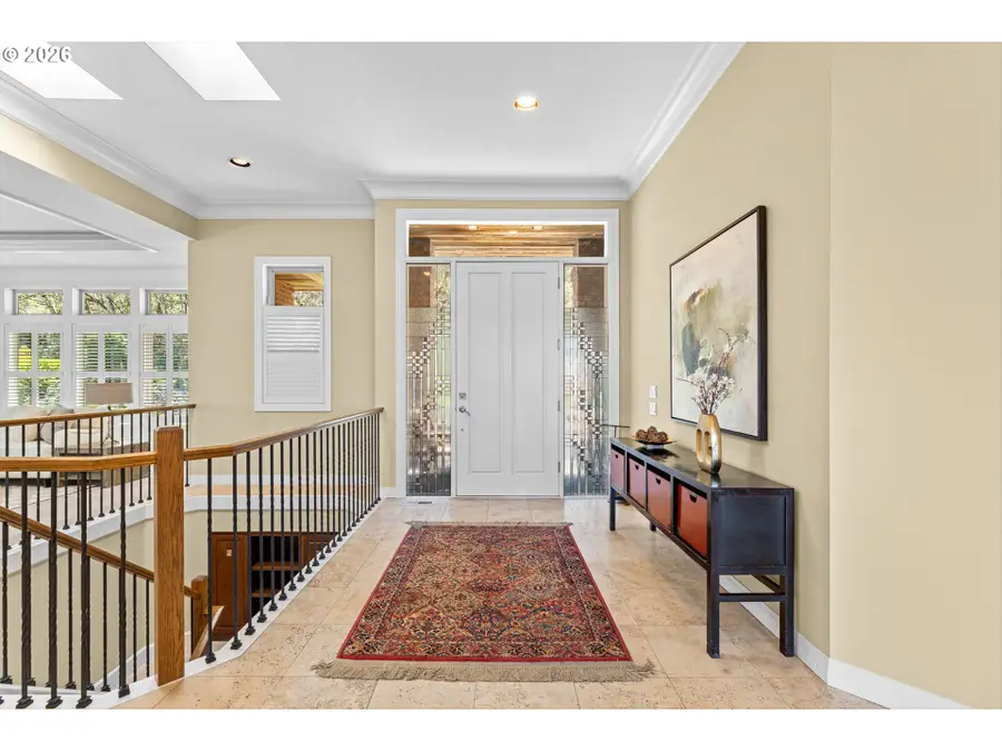 57 Hidalgo St, Lake Oswego, OR 97035 - #3