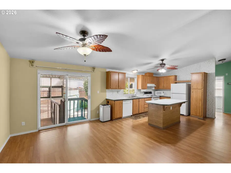 550 S State St #91, Sutherlin, OR 97479 - #3