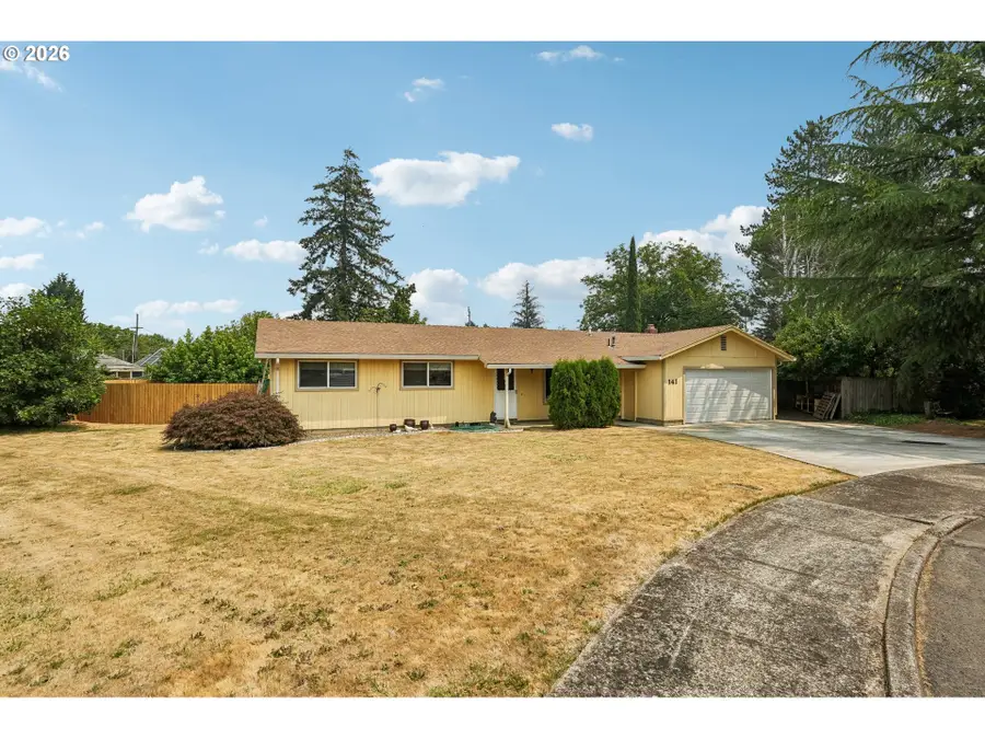 141 SW Chapman St, Sheridan, OR 97378 - #2