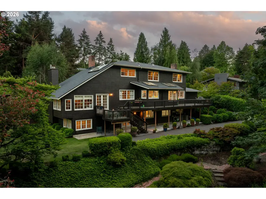 1537 S Aventine Ct, Portland, OR 97219 - #2