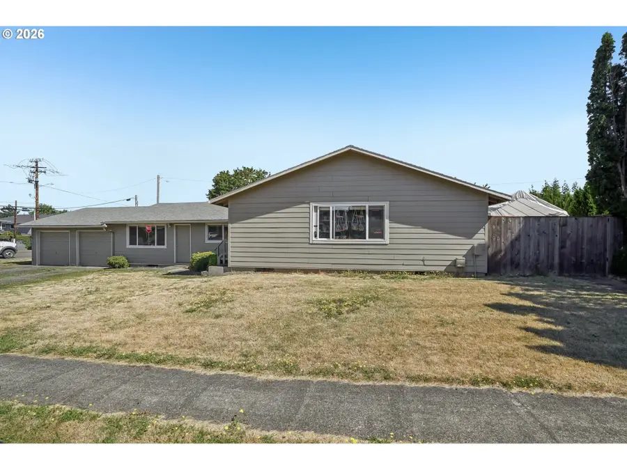 3305 NE 15th St, Gresham, OR 97030 - #3
