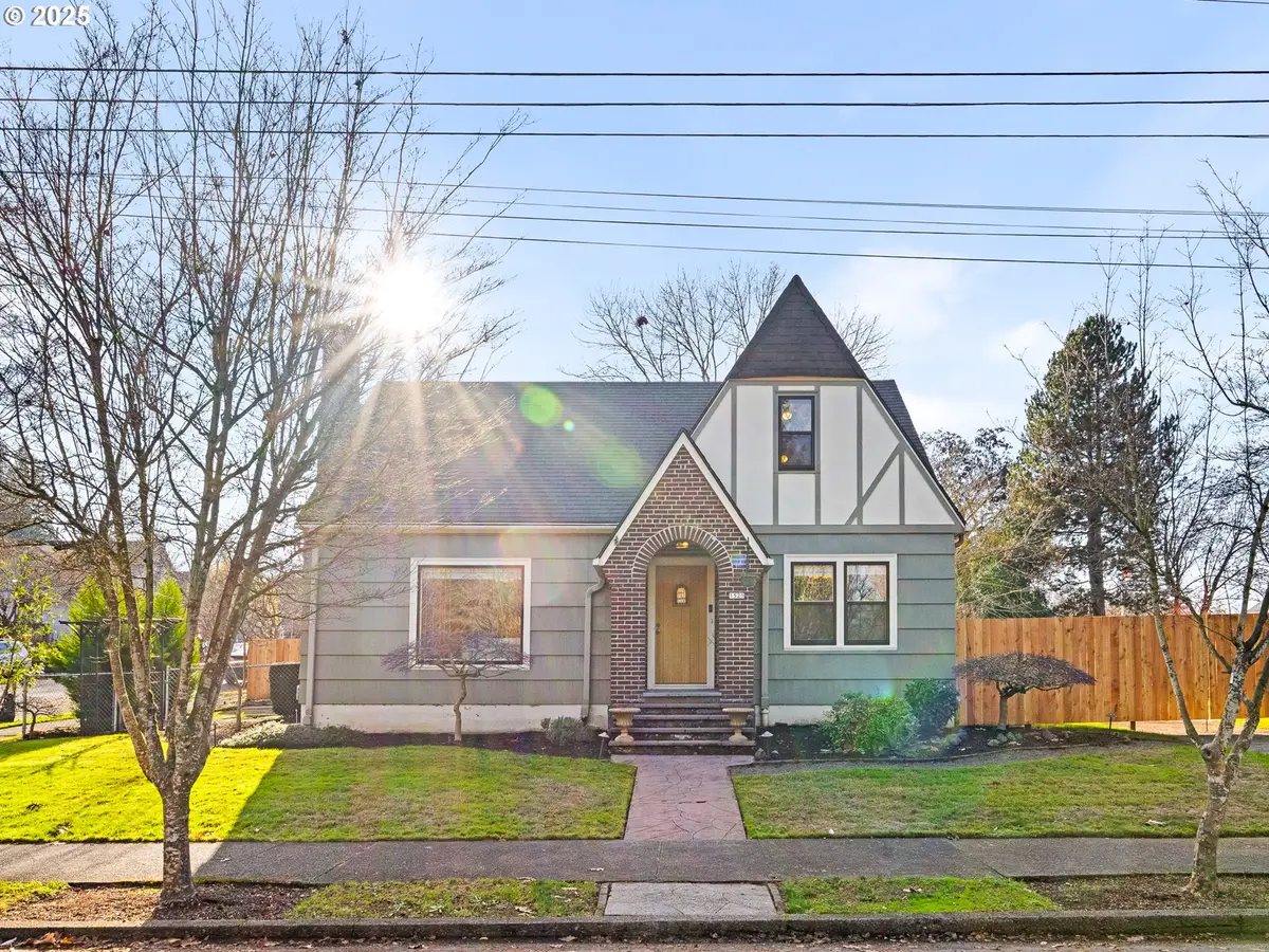 1520 12th St, Oregon City, OR 97045 - Image #1