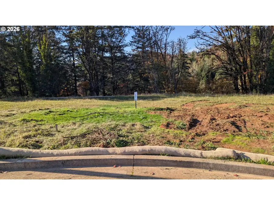 35460 Valley View Dr, Saint Helens, OR 97051 - #3