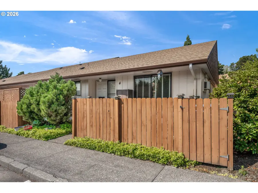 15200 SW Crown Dr #4, King City, OR 97224 - #2