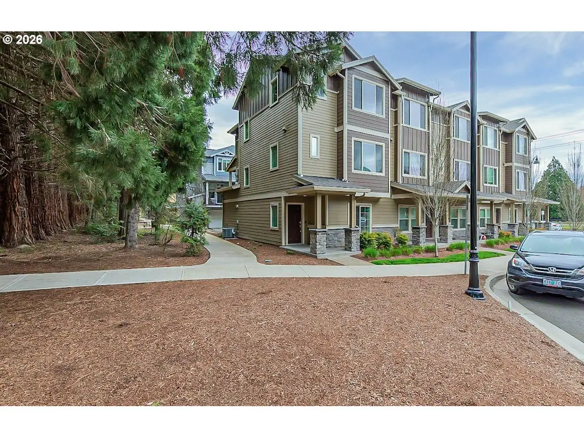 7953 NE Heiser St, Hillsboro, OR 97006 - #1