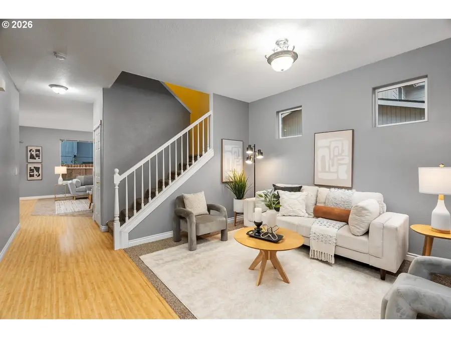 917 NE 4th Ave, Hillsboro, OR 97124 - Image #3